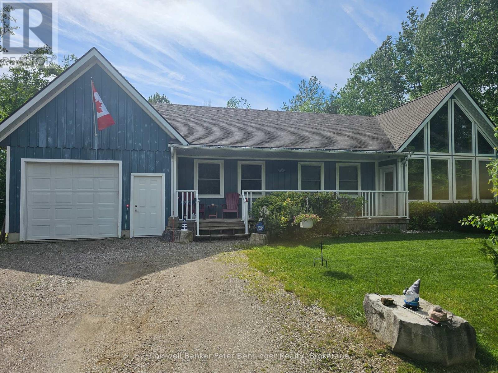 32 Pine Forest Dr, South Bruce Peninsula, ON N0H 1P0
