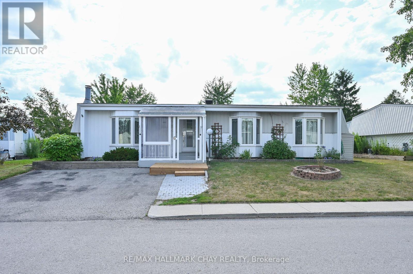 6 Terra Nova Arm, Innisfil, ON L9S 1S1