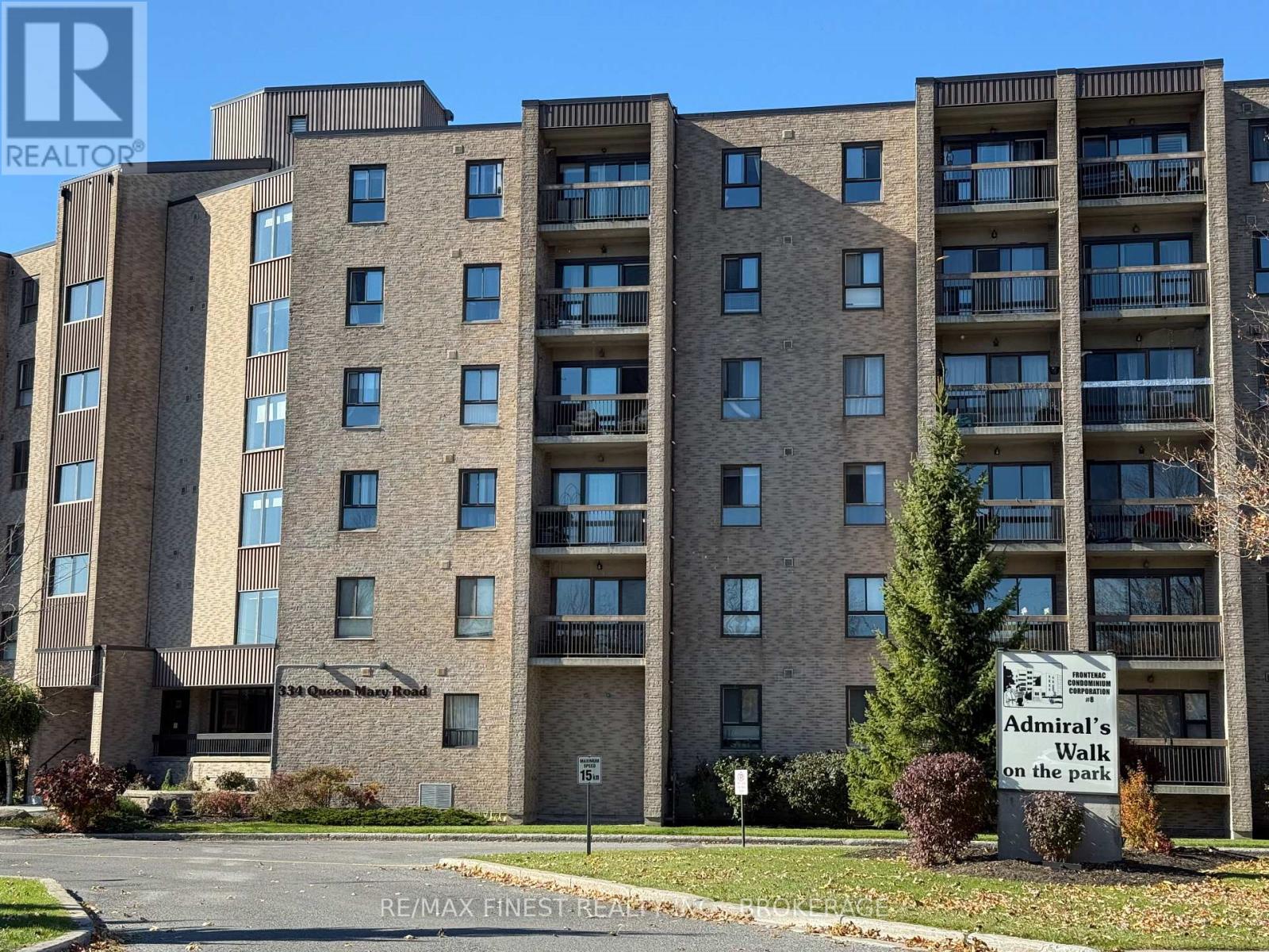 206 334 Queen Mary Rd, Kingston, ON K7M 7E7