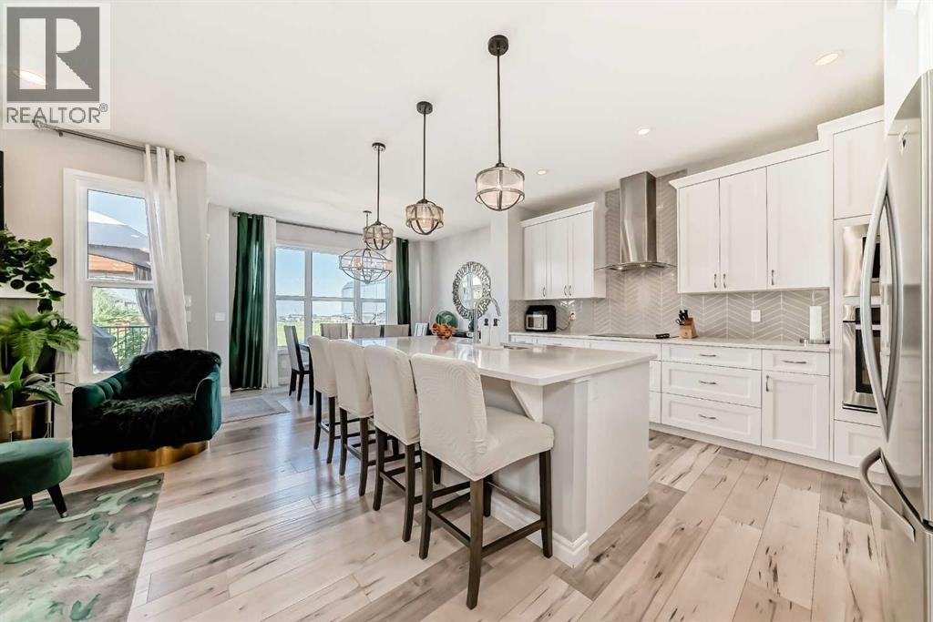 56 Belmont Ter SW, Calgary, AB T2X 4H6