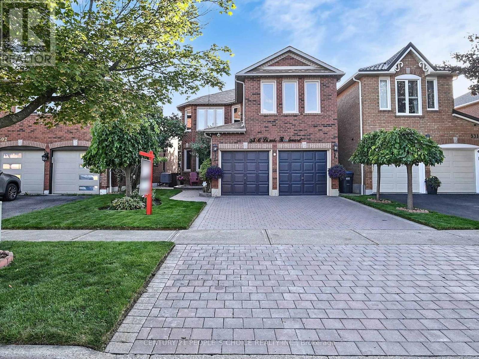 5306 Lismic Blvd, Mississauga, ON L5V 1P5