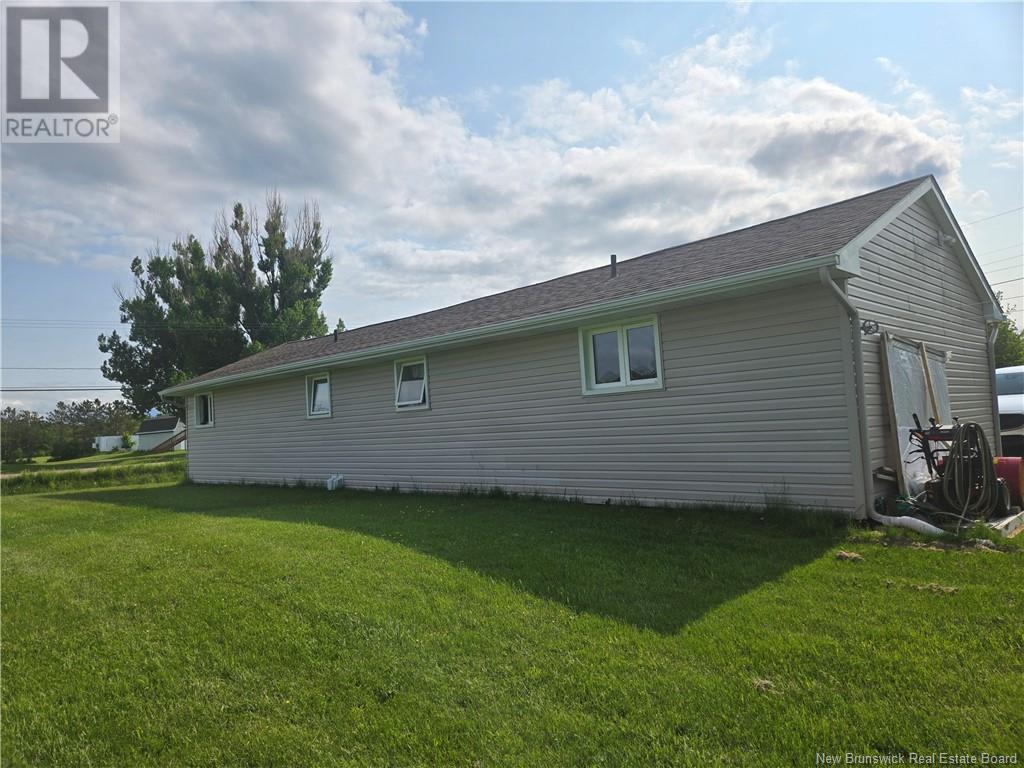 1 Alcide St #-3, Trois Ruisseaux, NB E4N 2S9