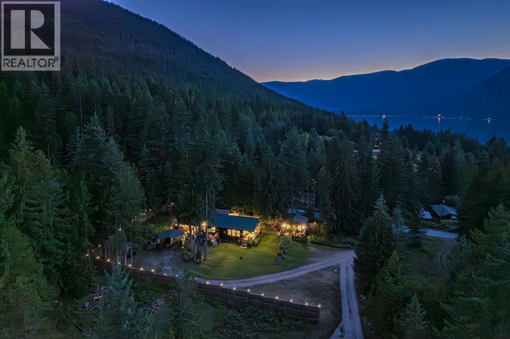 790 794 Lewis Rd, Harrop, BC V1L 6P7