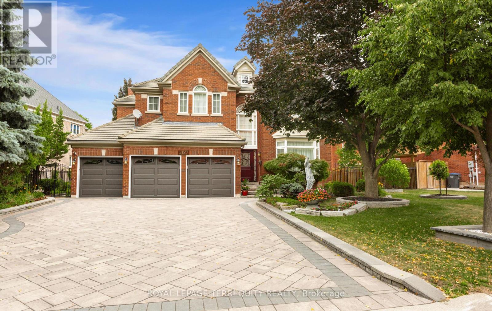 5187 Forest Ridge Dr, Mississauga, ON L5M 5B3