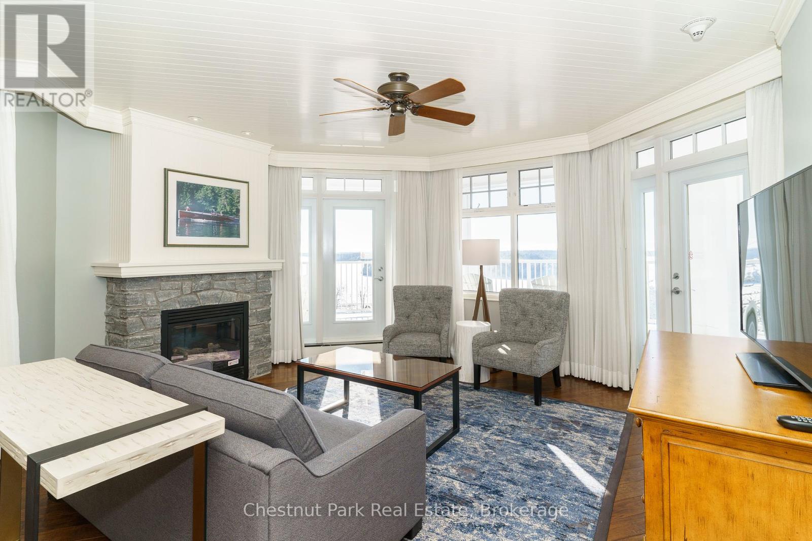 1050 Paignton House Rd, Muskoka Lakes, ON P0B 1J0