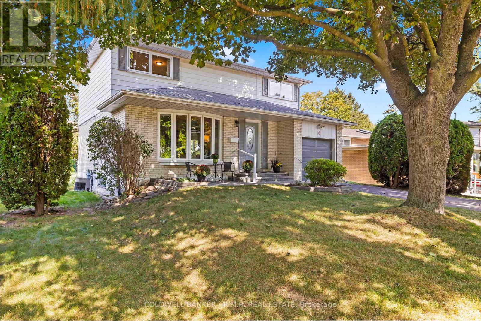 6 Carwin Cres, Ajax, ON L1S 6G4