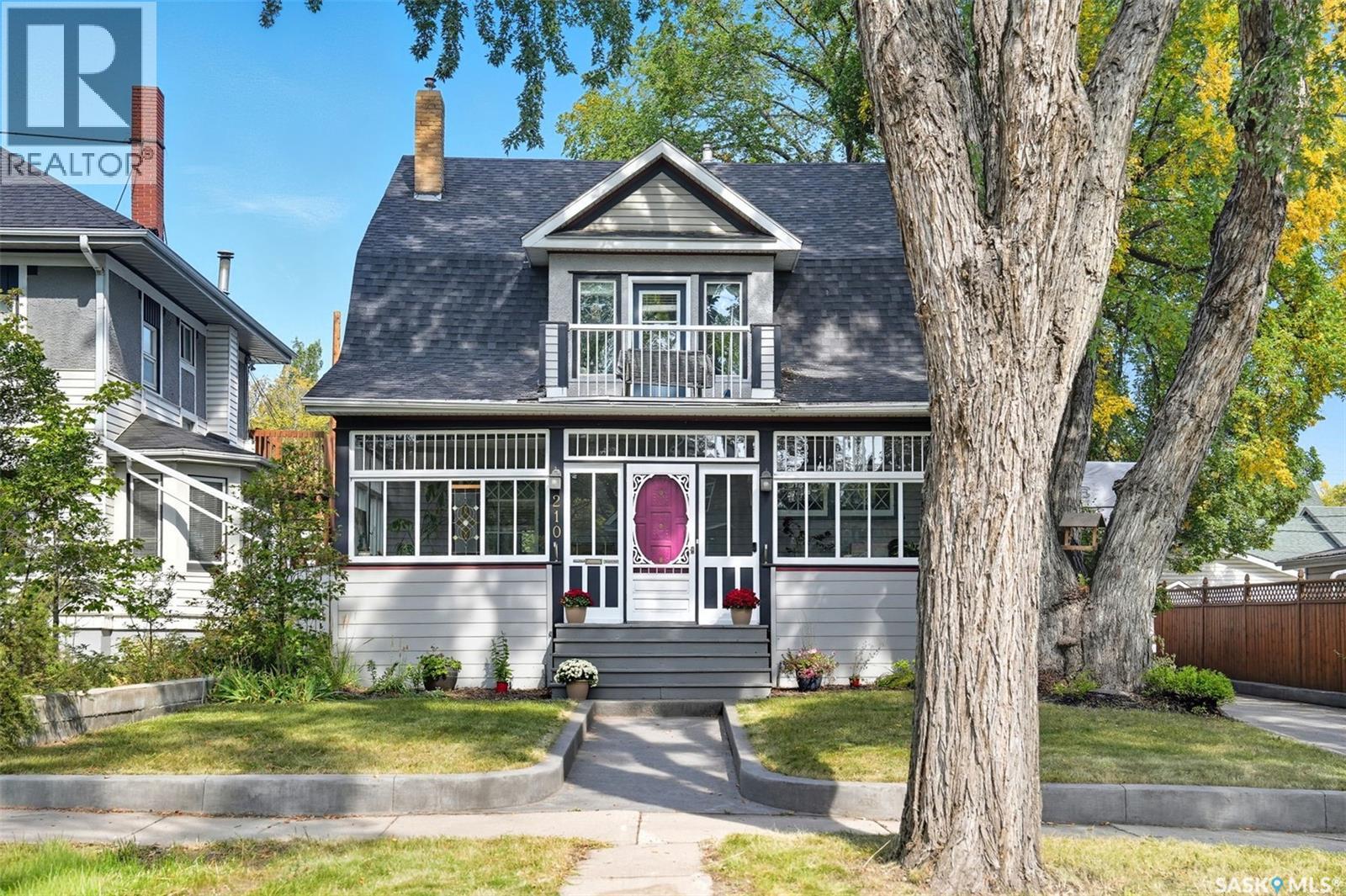 210 29th Street West, Saskatoon, SK S7L 0L9
