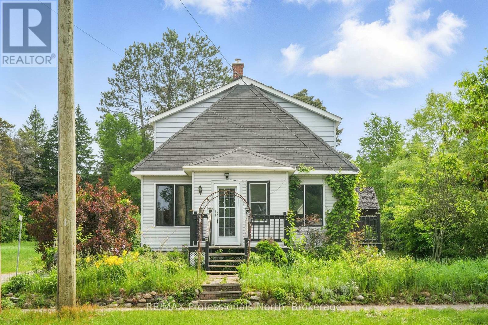 2191 Stisted Rd S, McMurrich/Monteith, ON P0A 1Y0