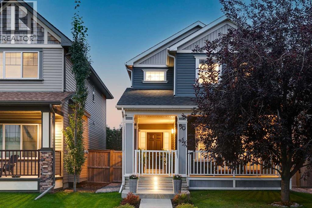 90 Copperpond Hts SE, Calgary, AB T2Z 0W9