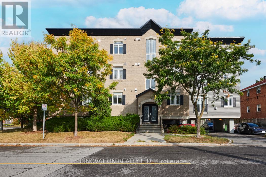 201 711 Churchill Ave, Ottawa, ON K1Z 5G6