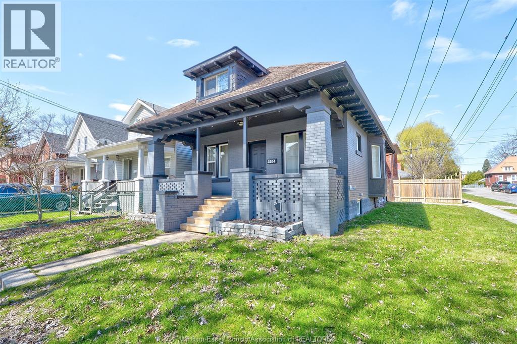 3264 Baby St, Windsor, ON N9C 1K8