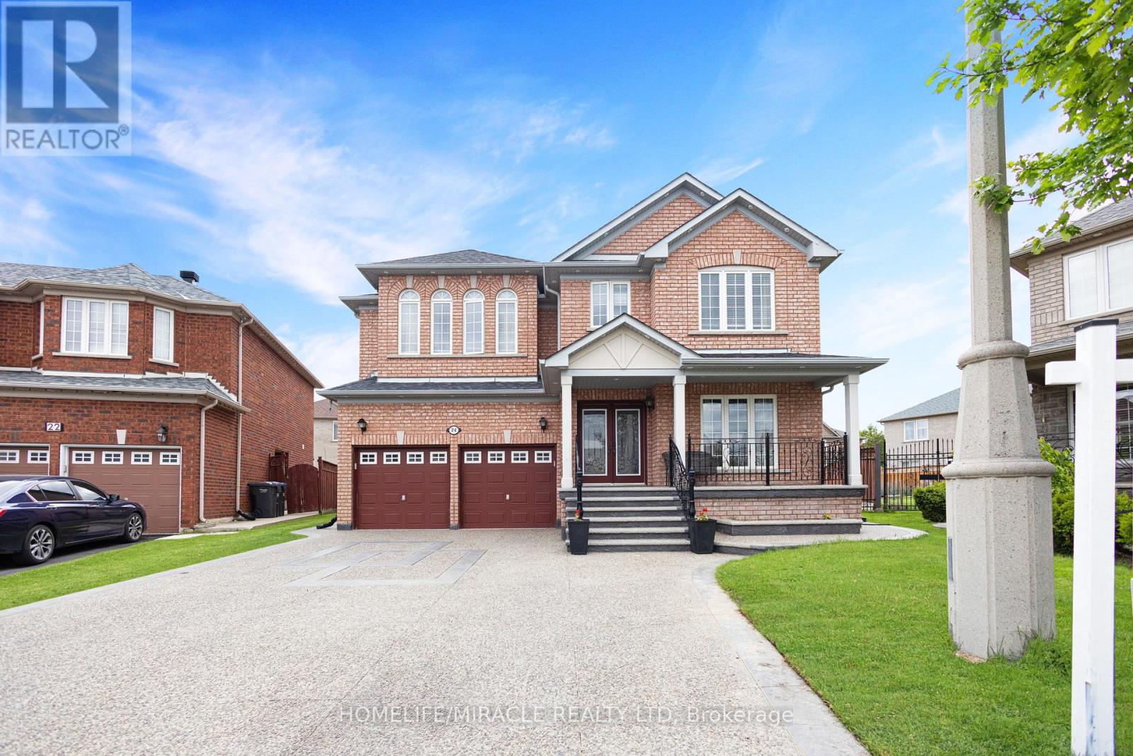 24 Fauna Ct, Brampton Sandringham-wellington, ON L6R 3C6
