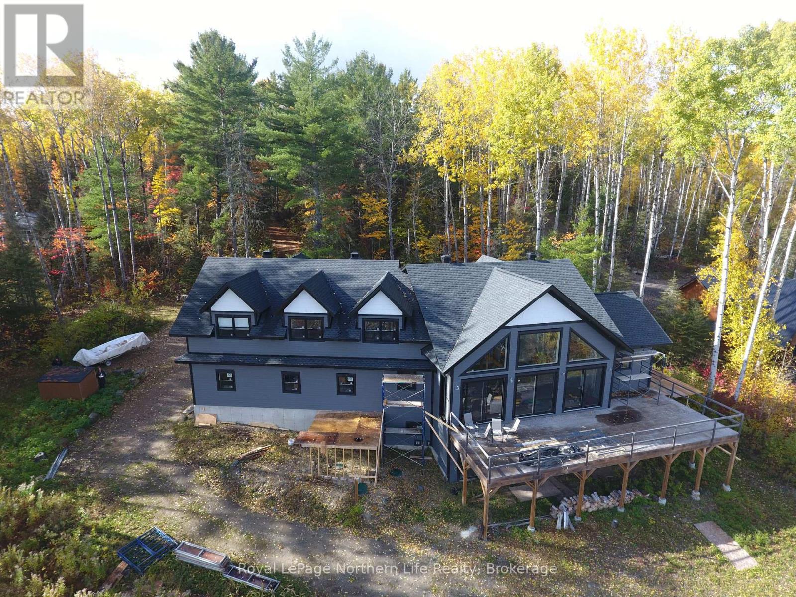 429 Fox Run Dr, Temagami, ON P0H 2H0