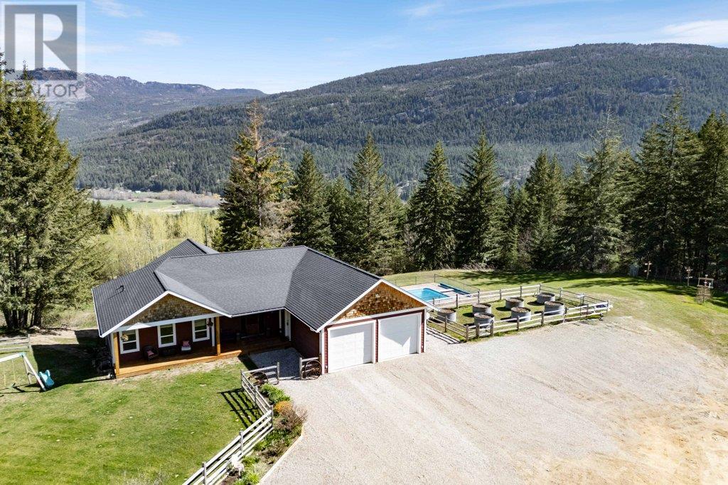 1410 Yankee Flats Rd, Salmon Arm, BC V1E 3J4