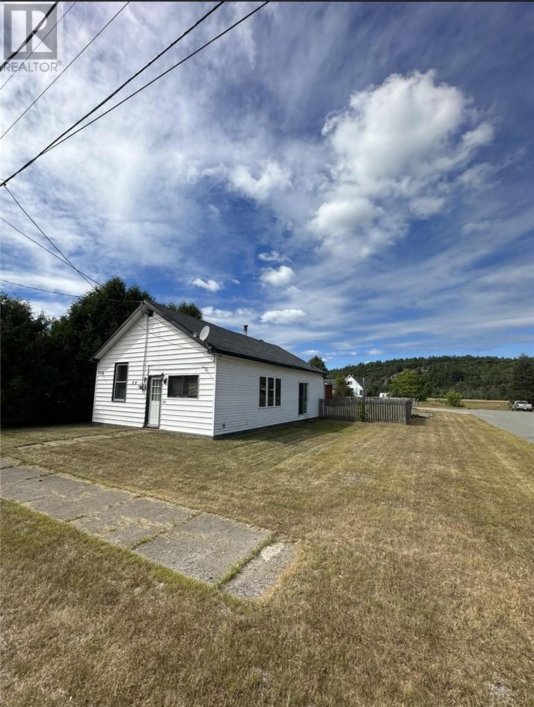 24 Algoma St, Sables-Spanish Rivers, ON P0P 2G0