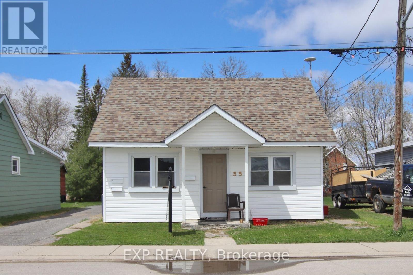 55 Ida St S, Arnprior, ON K7S 3A5