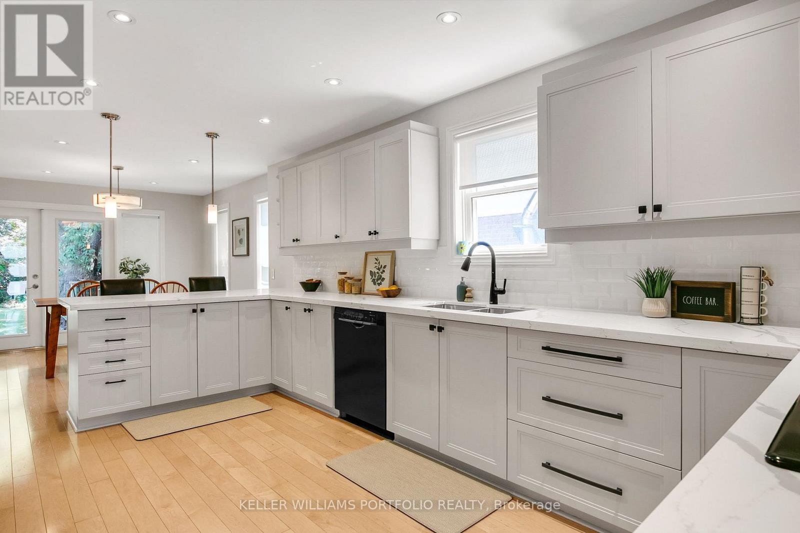 85 Ashbourne Dr, Toronto, ON M9B 4H6