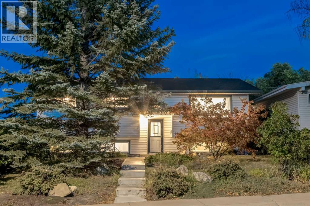 9804 Alcott Rd SE, Calgary, AB T2J 0T9