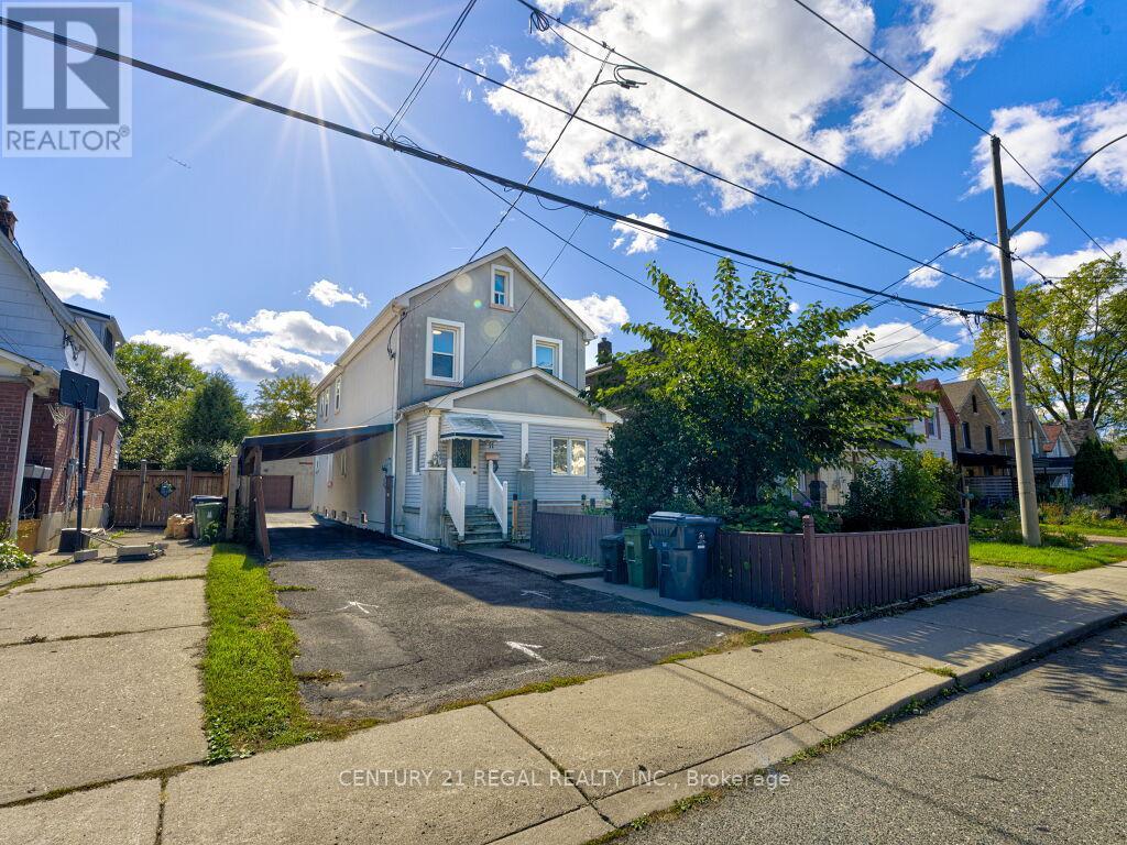 11 Midburn Ave, Toronto, ON M4C 2C8