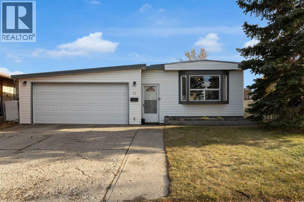 47 Huntstrom Dr NE, Calgary, AB T2K 5T4