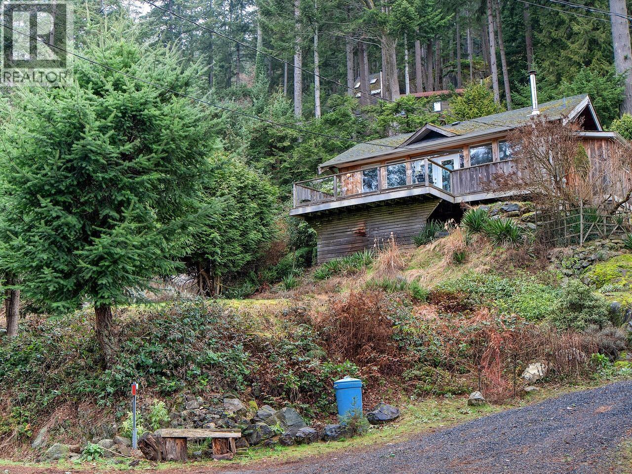 1482 Eagle Cliff Rd, Bowen Island, BC V0N 1G1