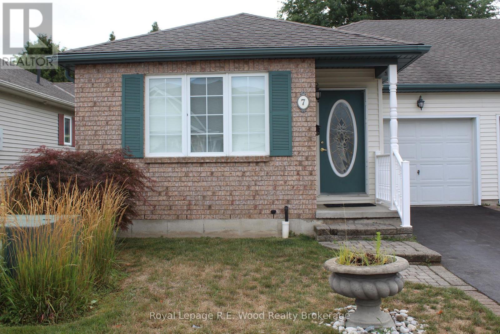 7 Jackson Ct, Tillsonburg, ON N4G 5R3