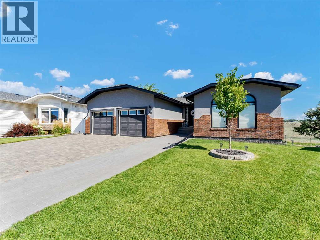 42 Cook Ct SE, Medicine Hat, AB T1B 3Y3