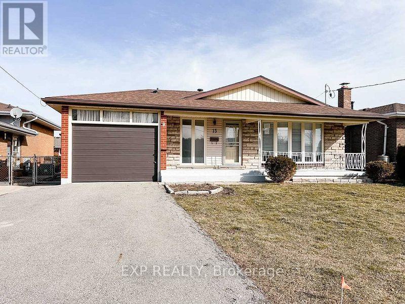 15 Calvert Ave, Hamilton, ON L8G 2K5