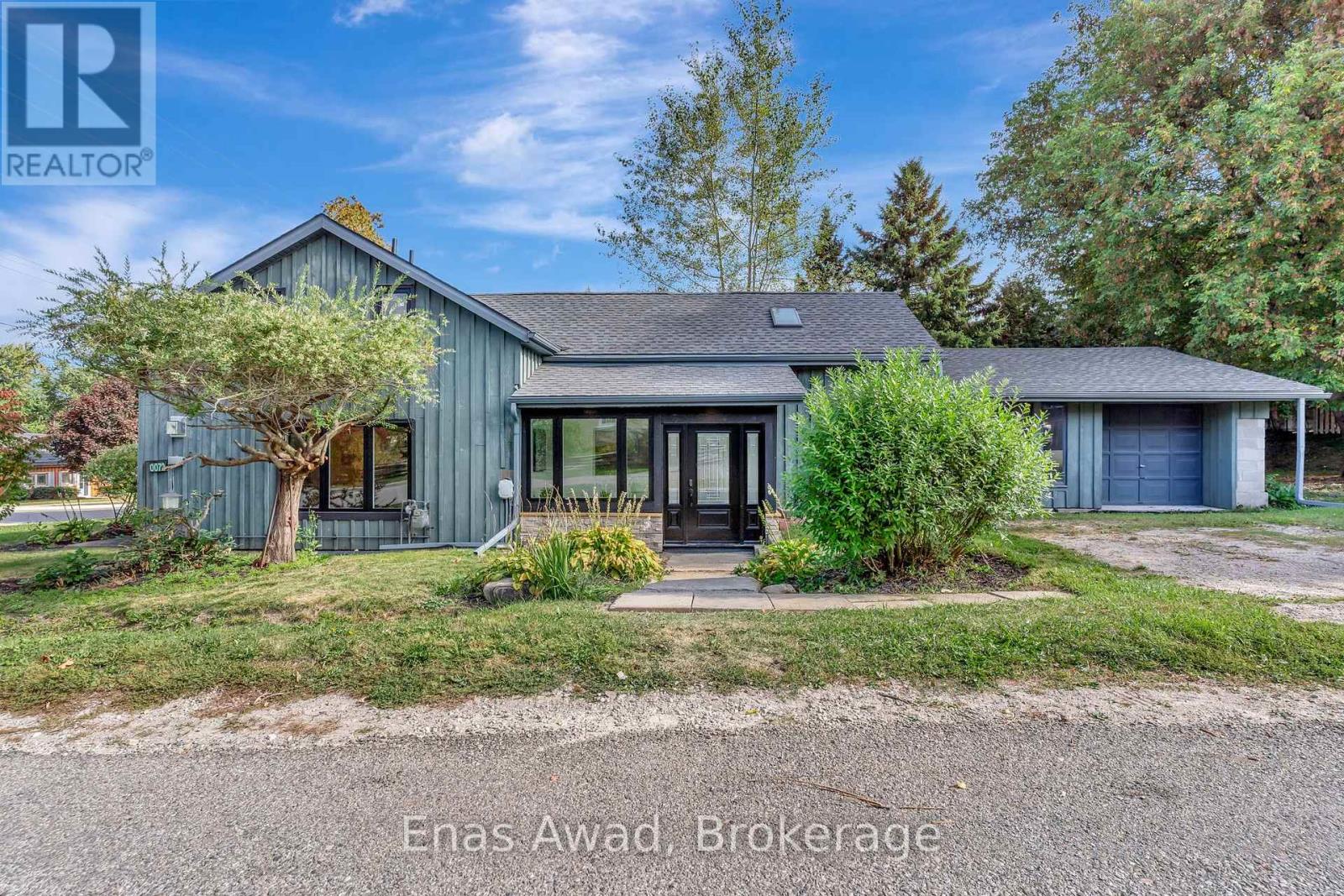 72 Woolwich St W, Centre Wellington, ON N0B 1S0