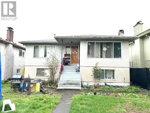 5862 Culloden St, Vancouver, BC V5W 3S2