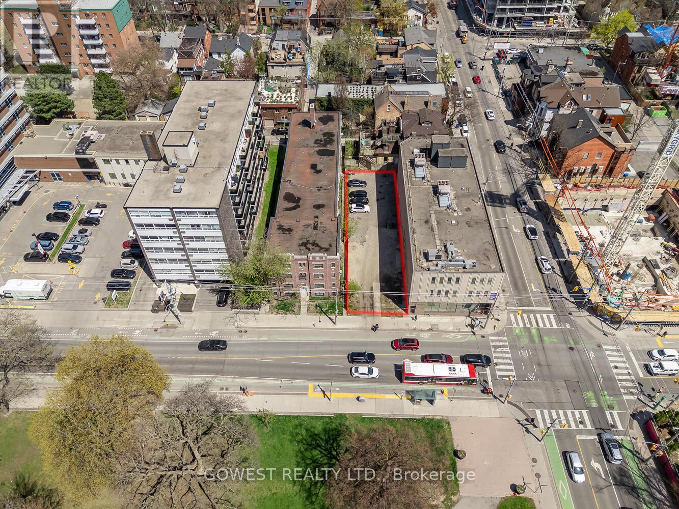 313 Sherbourne St, Toronto, ON M5A 2S3