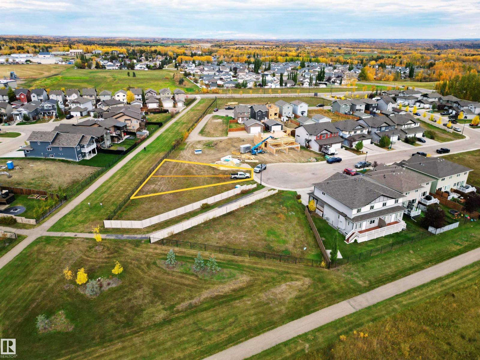 4030 4032 41b Ave, Drayton Valley, AB T7A 0B5
