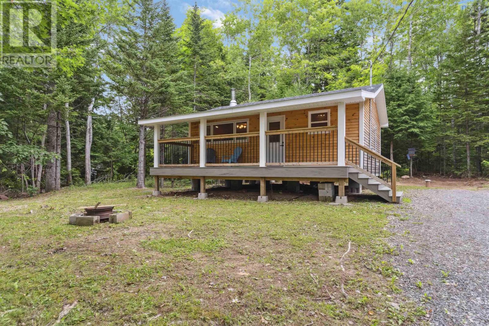 34 Cove Rd, East Dalhousie, NS B0P 1H0