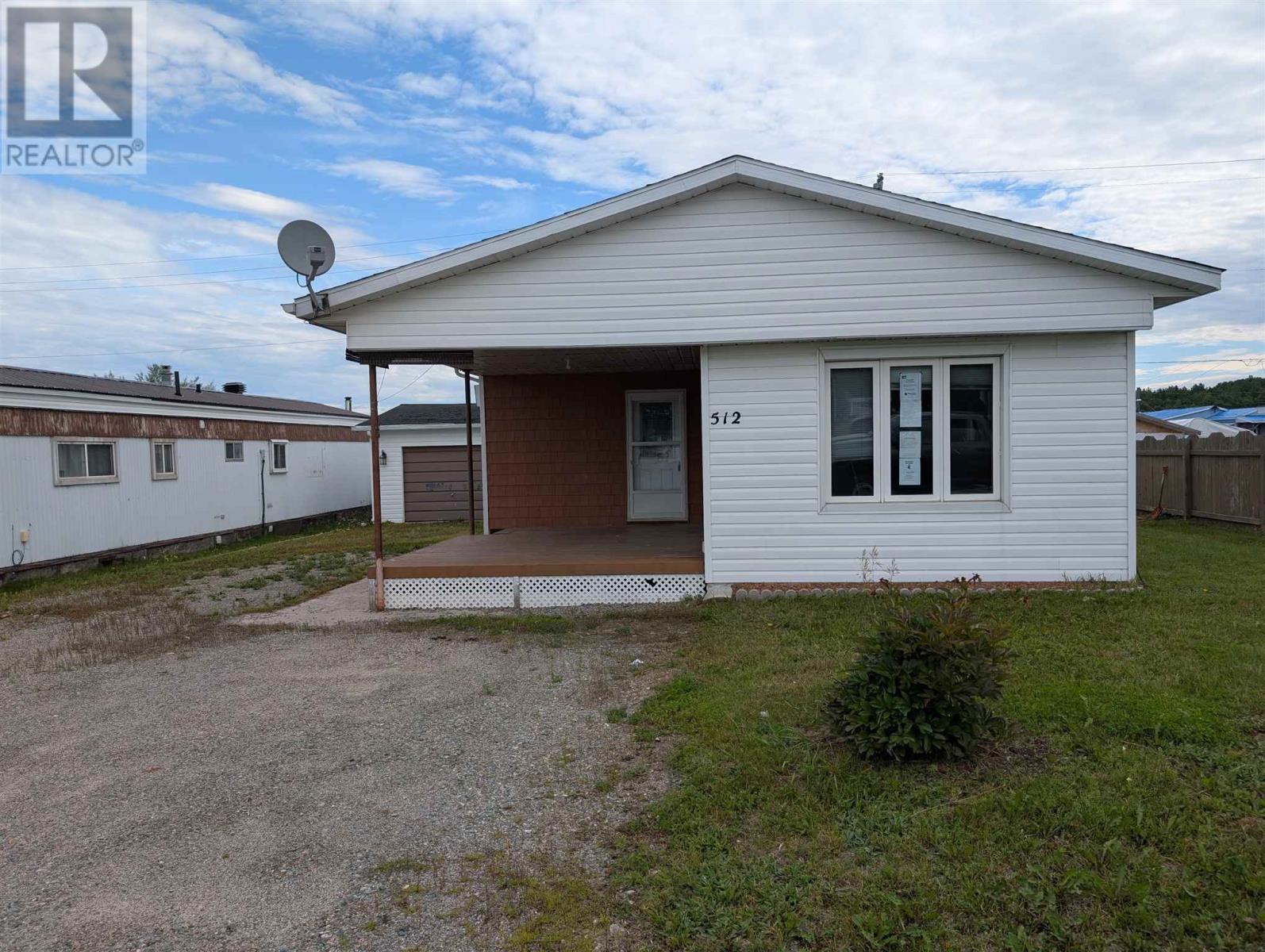 512 Des Cormiers Ave, Dubreuilville, ON P0S 1G0