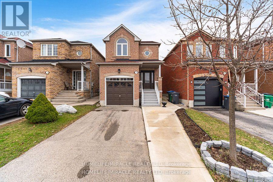 7 Eastview Gate, Brampton, ON L6P 1M6