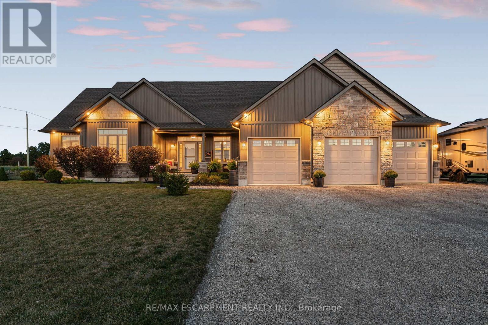 3 Silverthorne Ct, Haldimand Dunnville, ON N1A 2W2