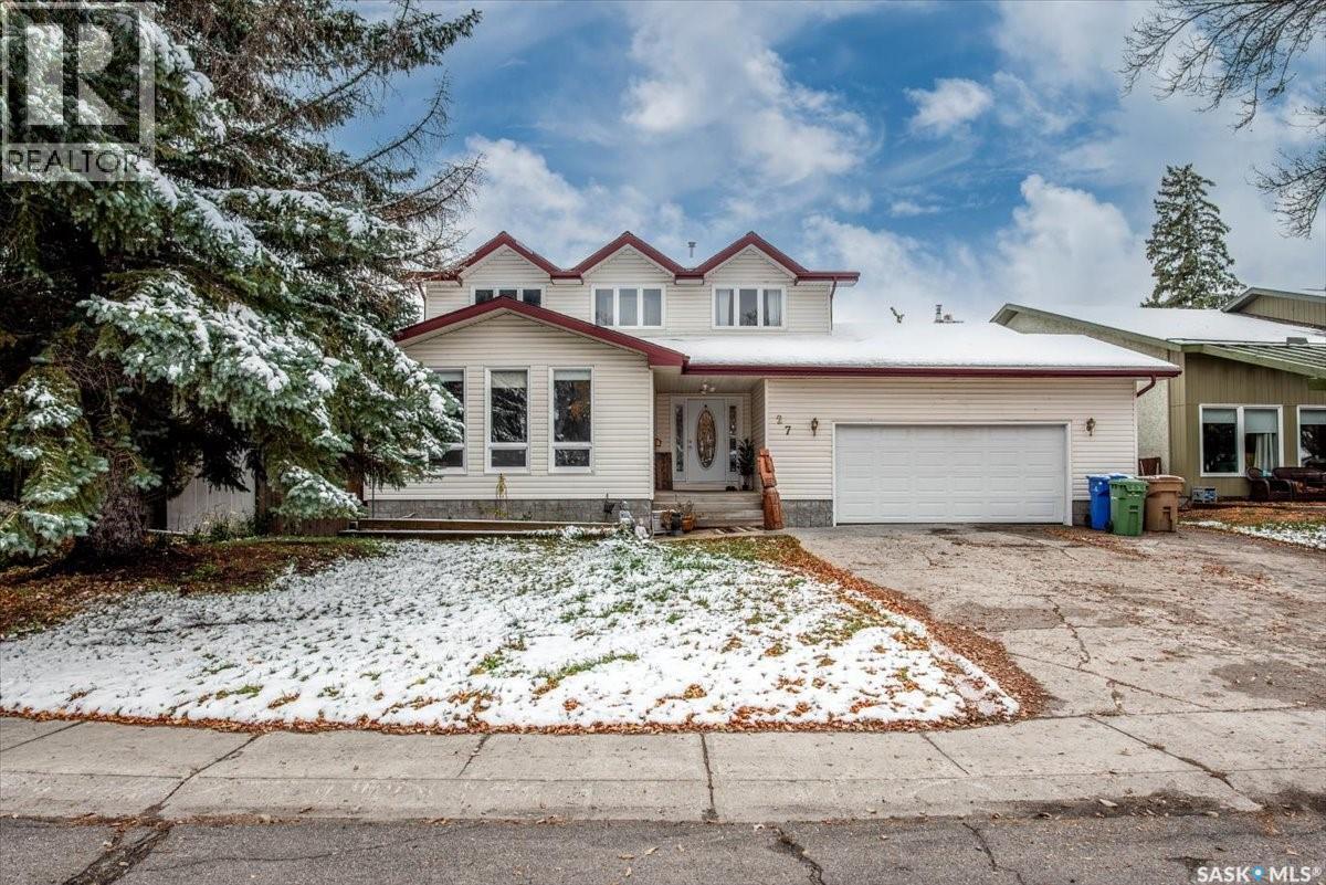27 Melville Ave, Regina, SK S4T 7H5