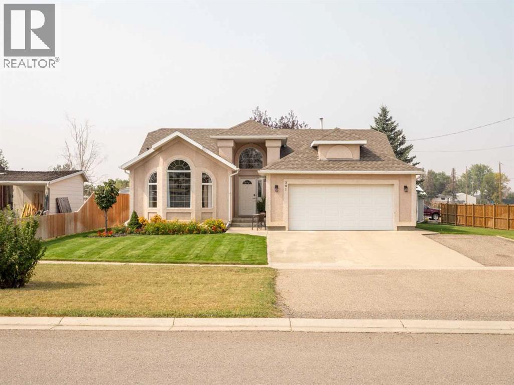 301 3 St, Stirling, AB T0K 2E0