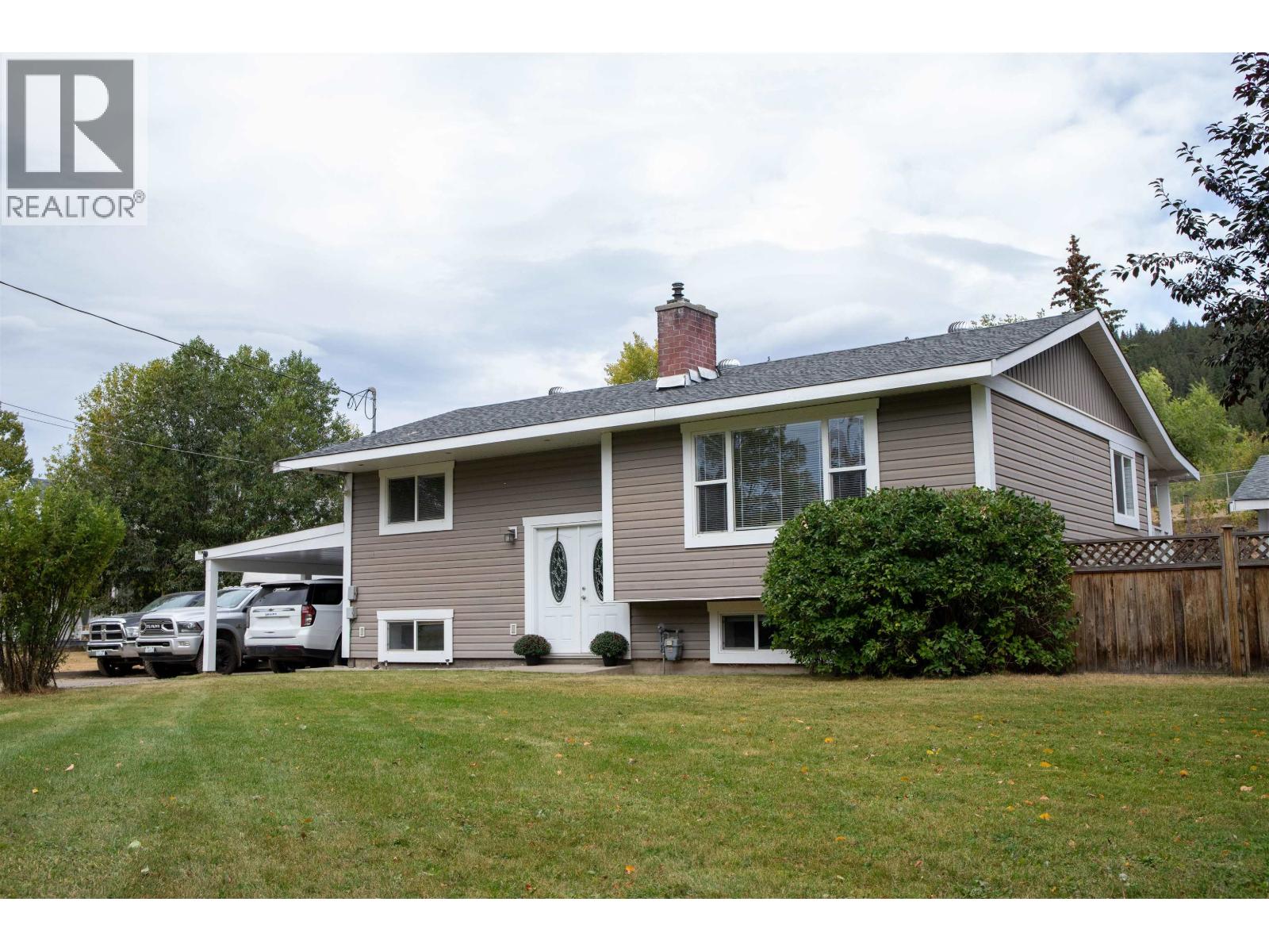5665 Horse Lake Road, 100 Mile House, BC V0K 2E1
