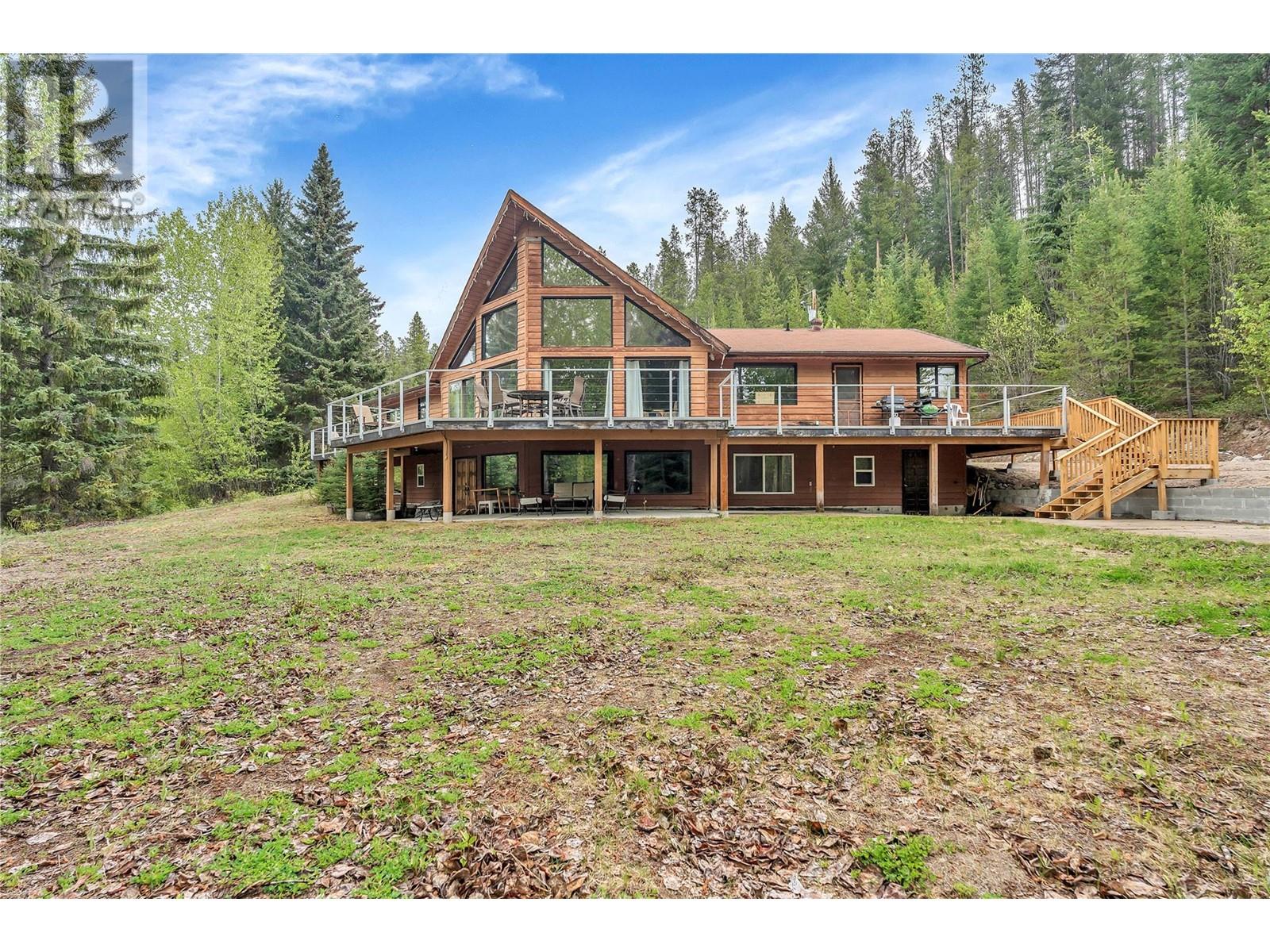 2083 Princeton Summerland Rd, Princeton, BC V0X 1W0