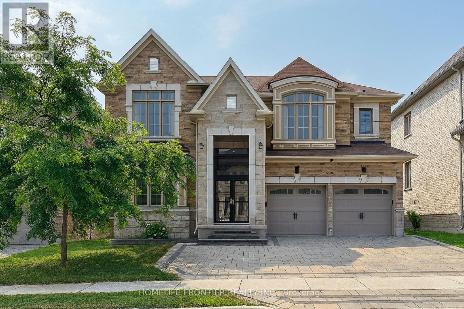 561 Mcgregor Farm Trl, Newmarket, ON L3X 0H7