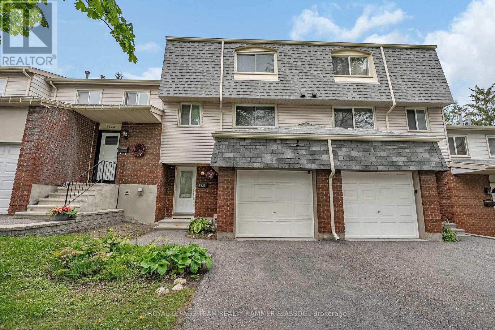 2425 Southvale Cres, Ottawa, ON K1B 4T8