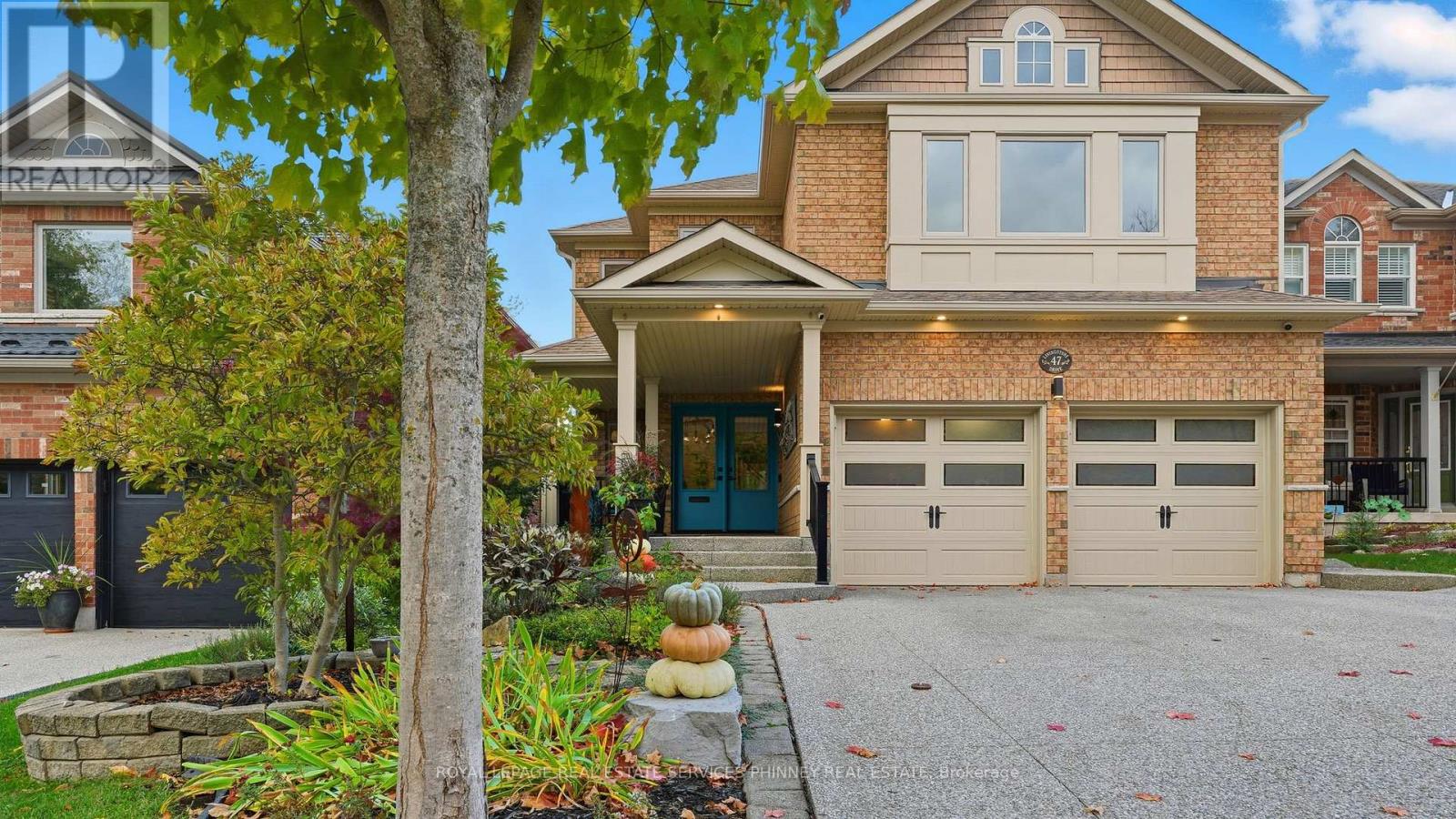 47 Livingstone Dr, Hamilton Dundas, ON L9H 7S4