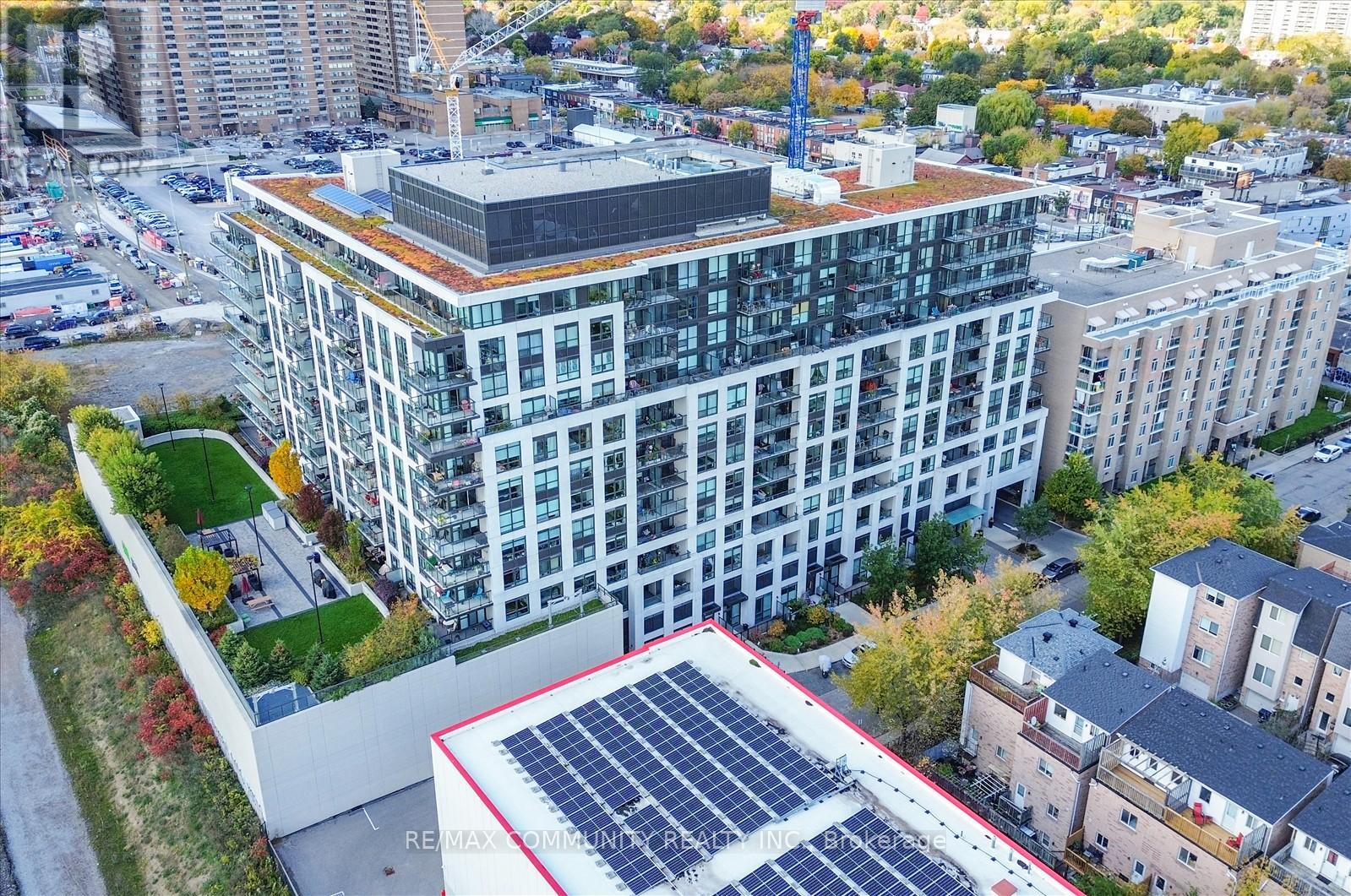 414 8 Trent Ave, Toronto, ON M4C 0A6