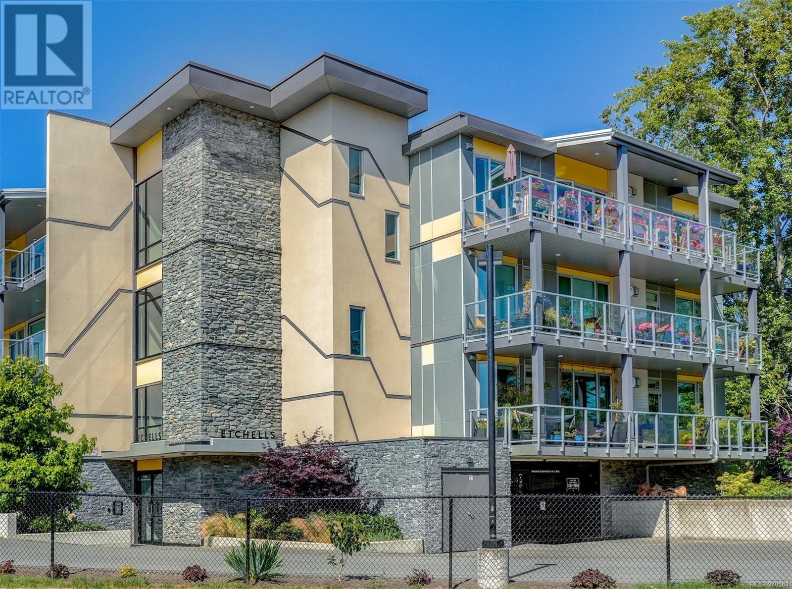 10660 Mcdonald Park Rd #206, North Saanich, BC V8L 5S7 | MLS #970561 ...