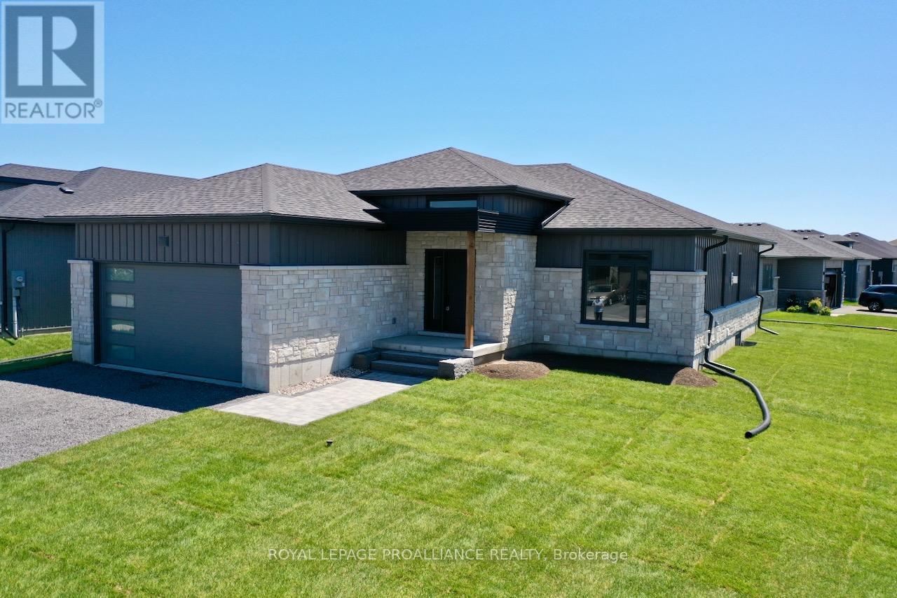 60 Hastings Park Dr, Belleville Belleville Ward, ON K8P 0H7