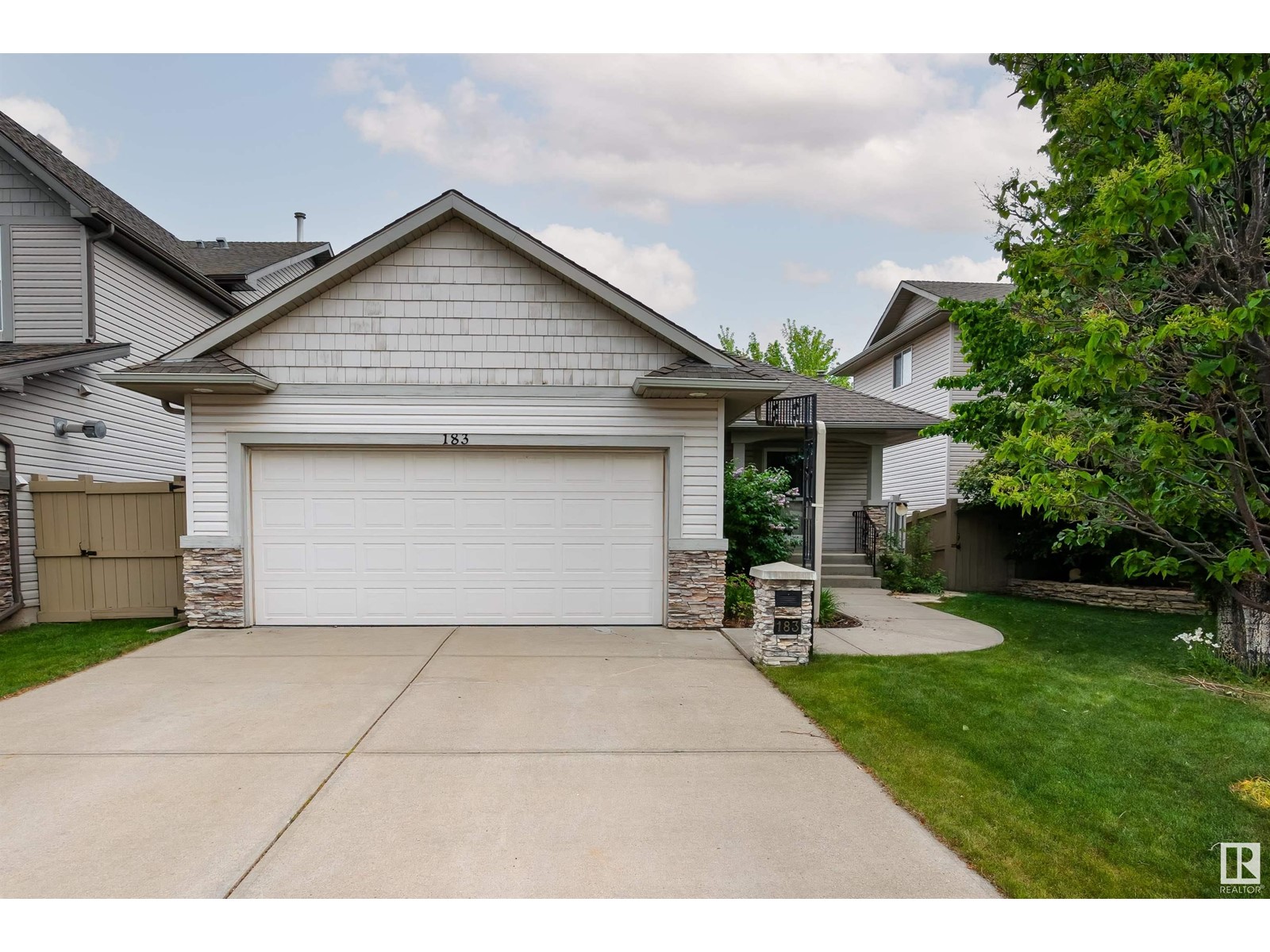 183 Ridgehaven Cr, Sherwood Park, AB T8H 1S8
