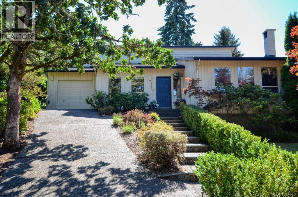 2540 Toth Pl, Langford, BC V9B 5G3