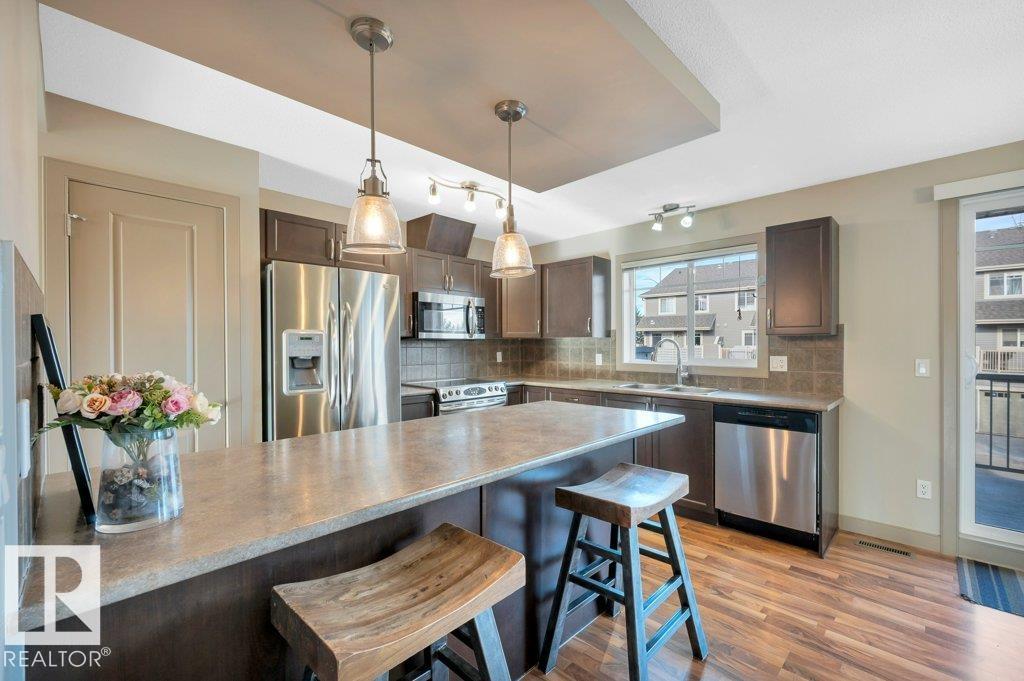 107 Callaghan Dr SW, Edmonton, AB T6W 0J8