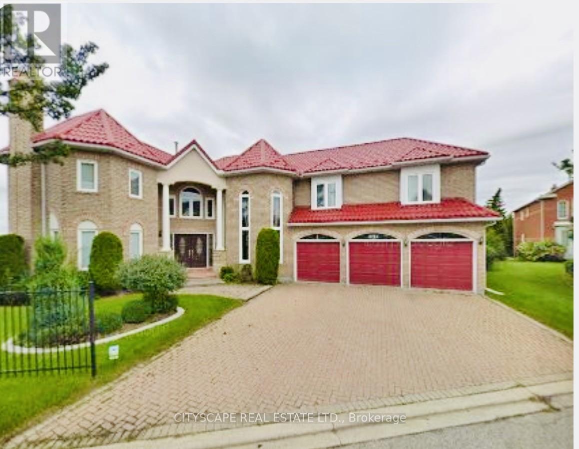3721 Trelawny Cir, Mississauga Lisgar, ON L5N 5J7